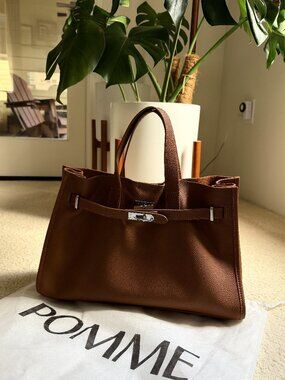 Urban Luxe — Genuine Leather Power Tote Loha by POMME